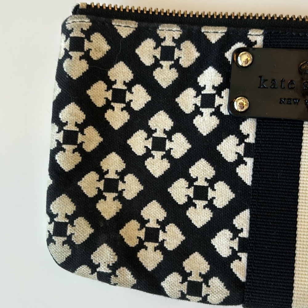 Kate Spade | Zippered Chrissy Wristlet - Picture 4 of 5